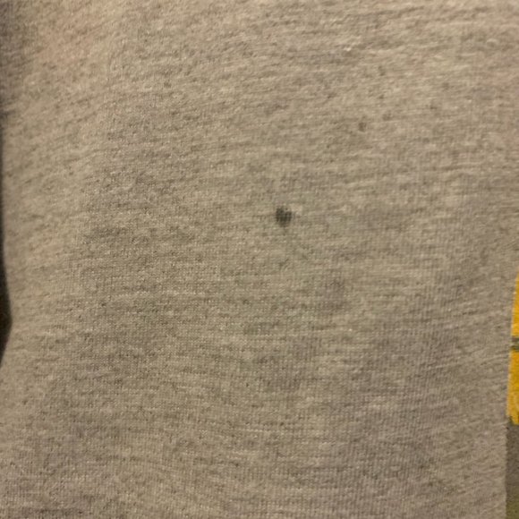 L RVCA Tee - Picture 3 of 3